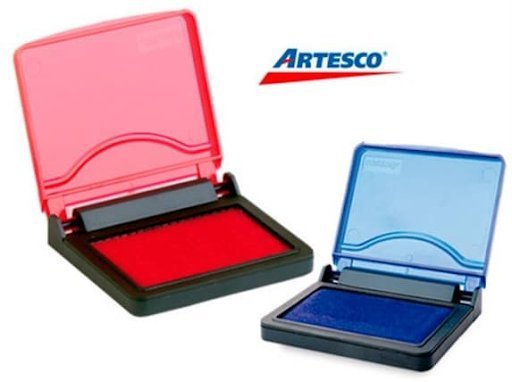 Almohadilla #2 con tinta roja de Artesco, ideal para sellos manuales en oficinas y negocios. Officemate