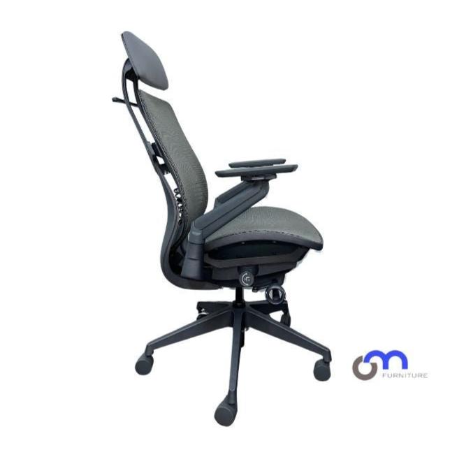 Silla ergonómica ajustable ProConfort gris de OM Furniture para oficina o estudio Officemate