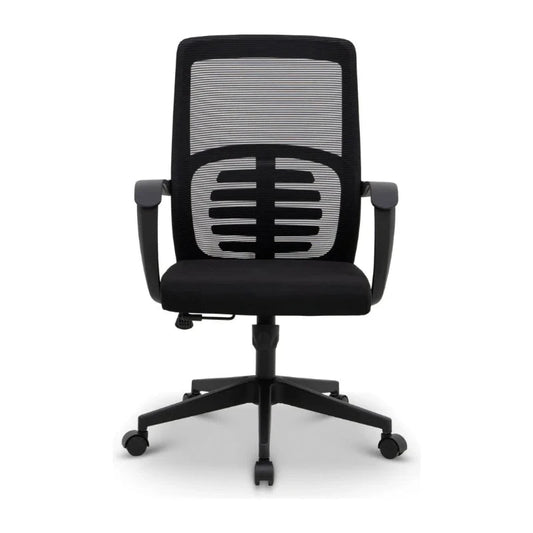 Silla secretarial negra modelo Lucía con respaldo de malla y diseño ergonómico. Disponible en Officemate.
