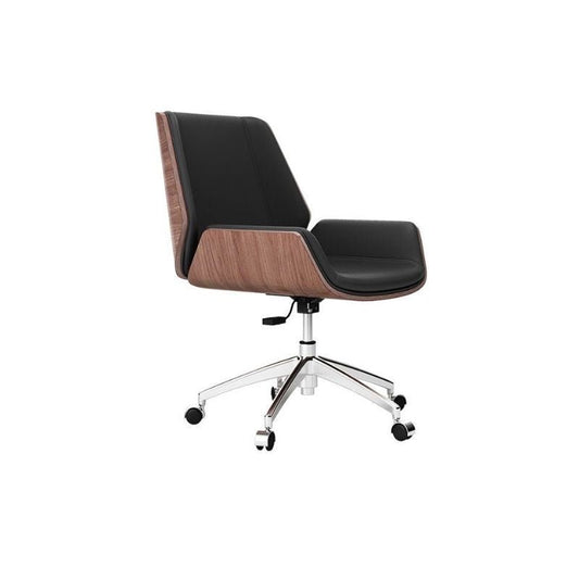Silla ejecutiva de oficina en cuero negro con base cromada