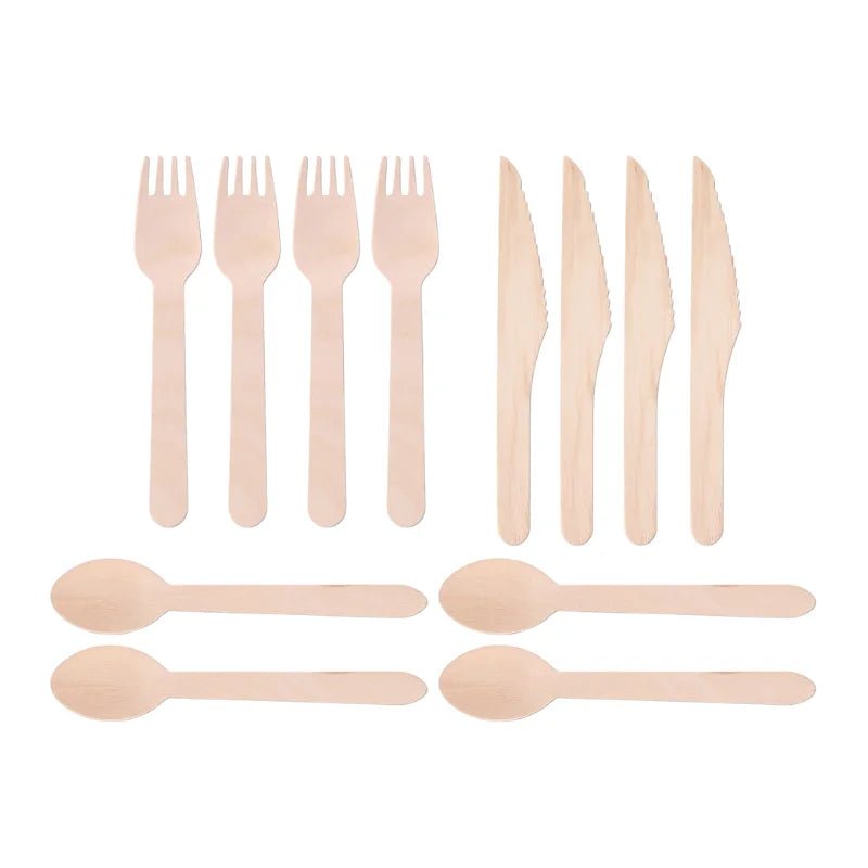 Set de cubiertos de madera WoodAble con tenedor, cuchillo, cuchara y servilleta, biodegradables y compostables.