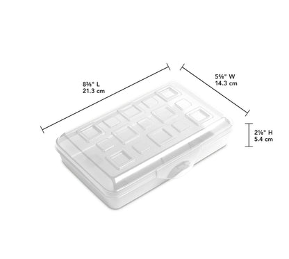 Estuche Sterilite transparente con medidas: 21.3 x 14.3 x 5.4 cm