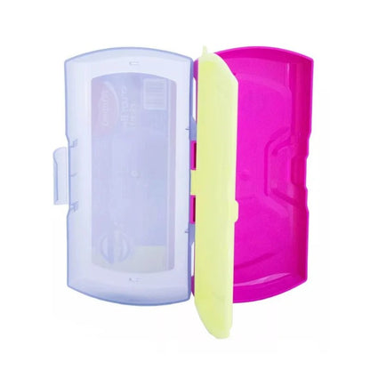 Estuche Pocket Box Maped en color rosado, compacto y resistente, ideal para organizar lápices y útiles escolares. Disponible en Officemate.